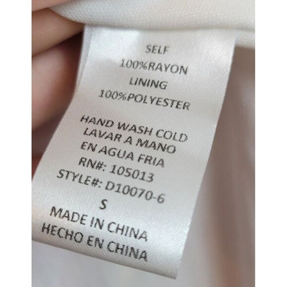 NWT Emily Wonder Midi Dress Size S Floral Relaxed Fit Flowy Spring Sundr… - Picture 5 of 6